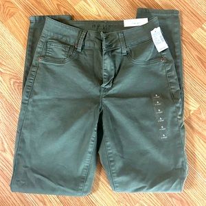 NWT Olive Green Jeggings!